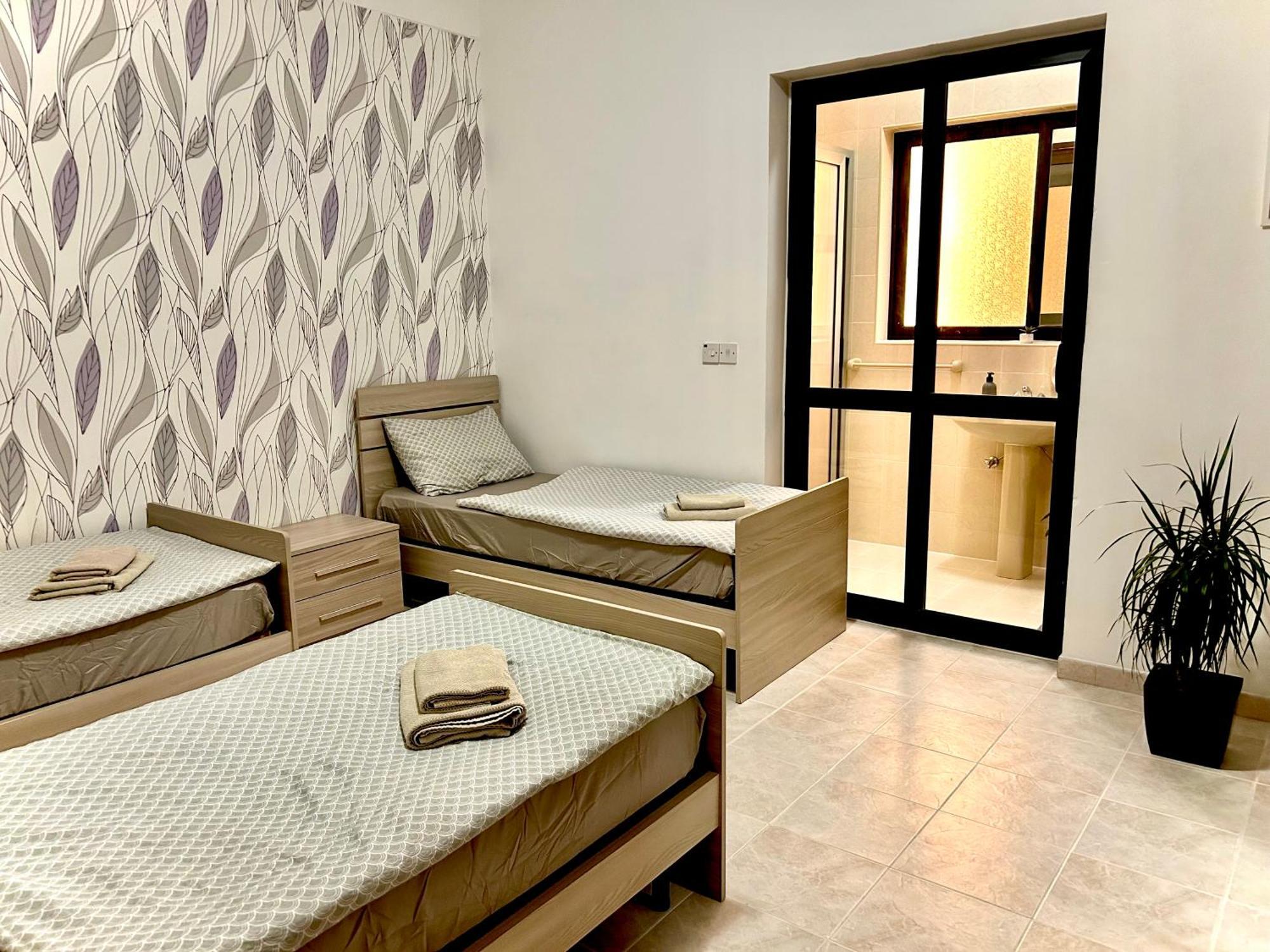 Arzella Apartments Xlendi Stylish Stay Near Beach Local Eats Exterior foto
