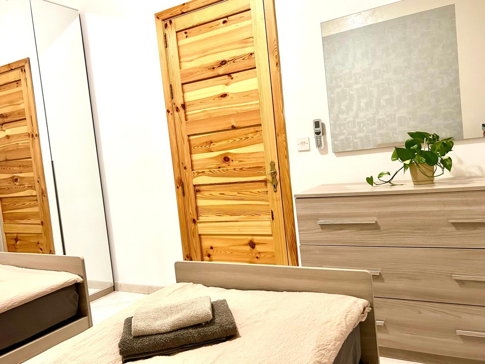 Arzella Apartments Xlendi Stylish Stay Near Beach Local Eats Exterior foto