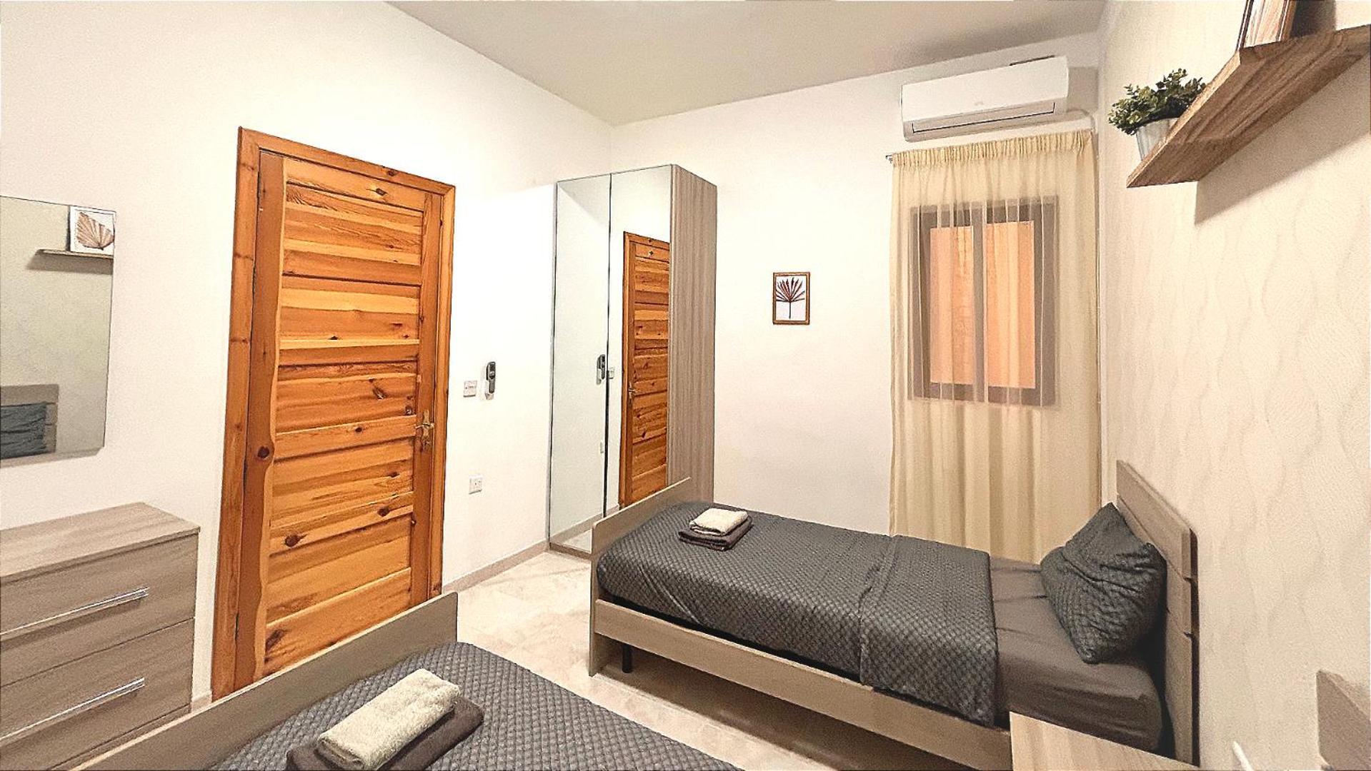 Arzella Apartments Xlendi Stylish Stay Near Beach Local Eats Exterior foto